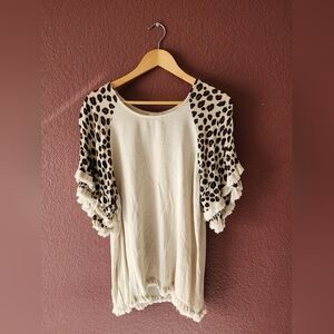 Umgee Small Animal Print Bell Sleeve Tunic Linen Blend Oversize Causal Top